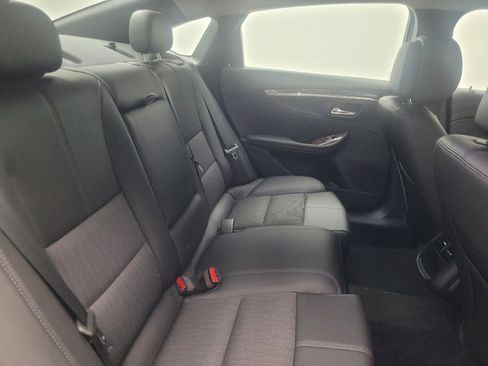 Used 2014 Chevrolet Impala LT w/ Convenience Package FWD image 19