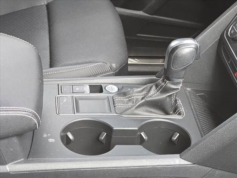 Used 2021 Volkswagen Atlas Cross Sport SE image 6