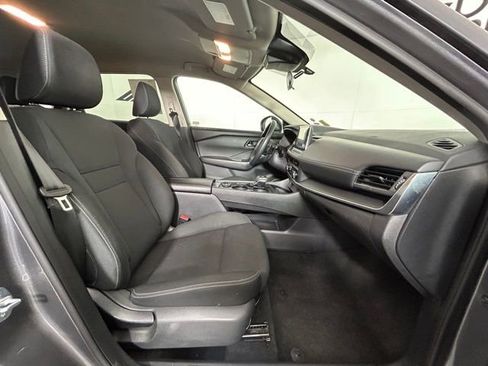 Used 2024 Nissan Rogue S AWD/4WD image 10
