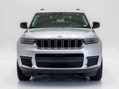 Used 2023 Jeep Grand Cherokee L Laredo AWD/4WD image 4