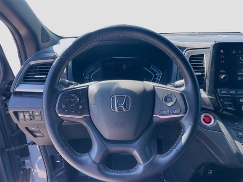 Used 2024 Honda Odyssey Sport image 13