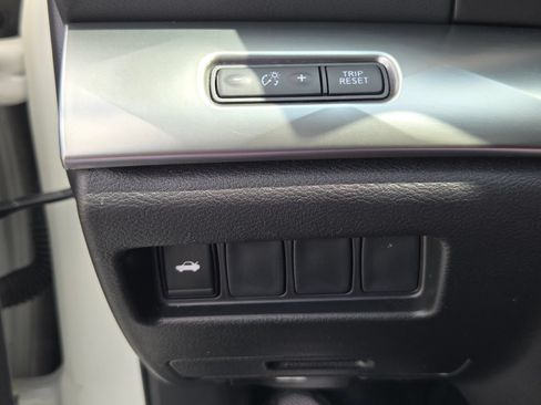 Used 2023 Nissan Maxima SV w/ Floor Mat Group FWD image 25