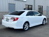 Used 2013 Toyota Camry SE image 3