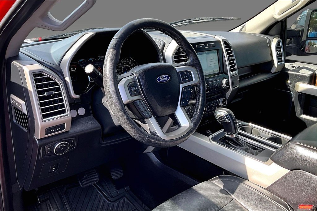Used 2016 Ford F150 Lariat w/ Equipment Group 502A Luxury AWD/4WD image 7