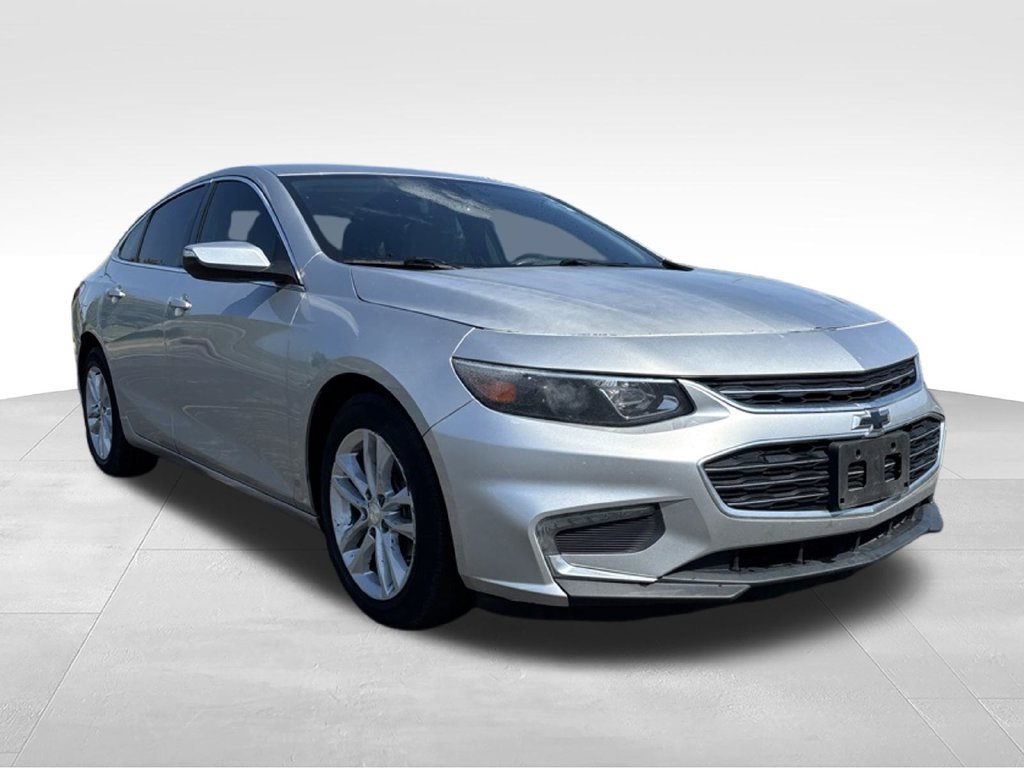Used 2018 Chevrolet Malibu LT FWD image 3