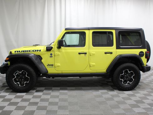 Used 2022 Jeep Wrangler Unlimited Rubicon 4xe w/ Cold Weather Group AWD/4WD image 29