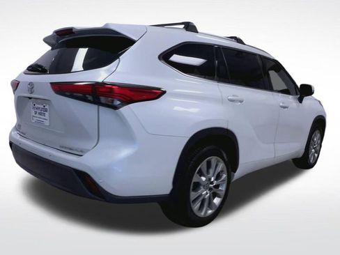 Used 2023 Toyota Highlander Limited AWD/4WD image 8