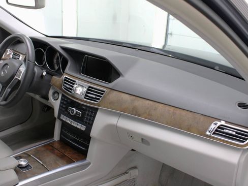 Used 2014 Mercedes-Benz E 350 Sedan w/ Premium 1 Package image 46