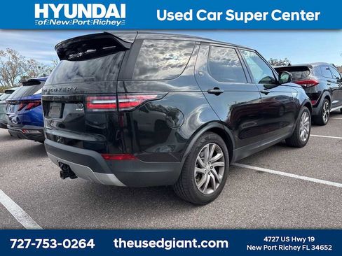 Used 2017 Land Rover Discovery HSE image 3