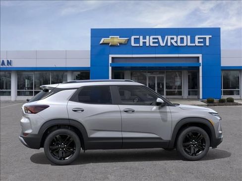 New 2026 Chevrolet TrailBlazer LT w/ Convenience Package FWD image 5