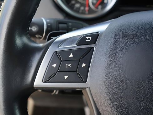 Used 2017 Mercedes-Benz G 63 AMG 4MATIC image 33