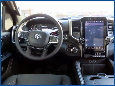 New 2026 RAM 1500 Big Horn AWD/4WD image 10