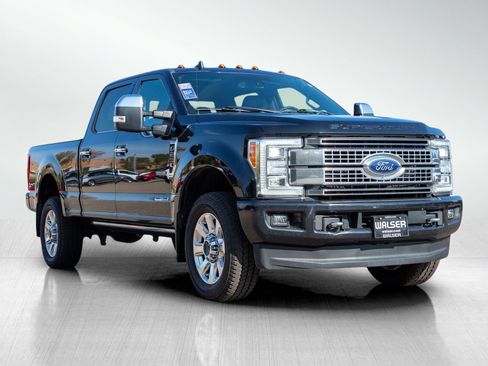 Used 2019 Ford F250 Platinum w/ Platinum Ultimate Package image 8