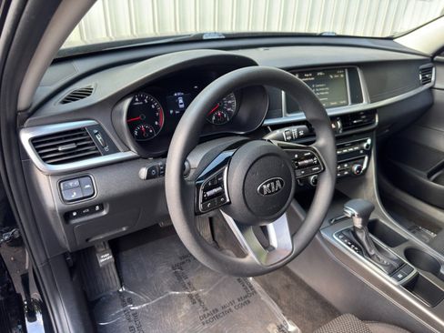 Used 2020 Kia Optima LX FWD image 12
