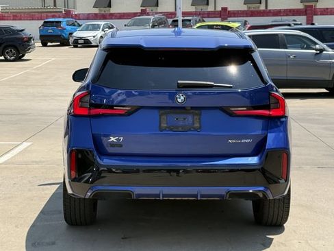 Used 2023 BMW X1 xDrive28i w/ M Sport Package AWD/4WD image 5