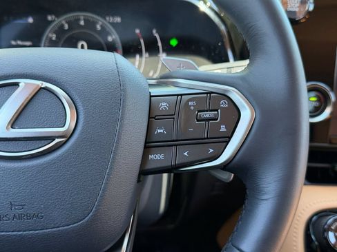 Used 2024 Lexus NX 250 FWD image 18