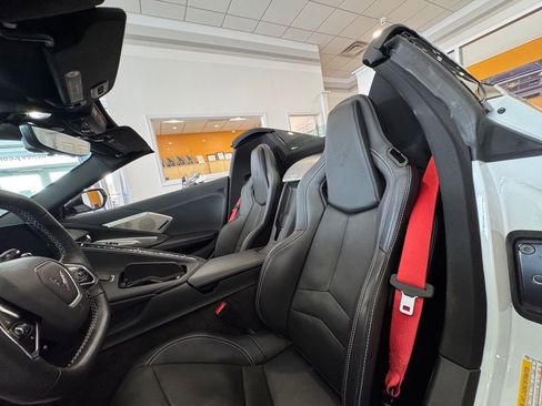 Used 2022 Chevrolet Corvette Stingray Preferred Conv w/ Z51 Performance Package image 13
