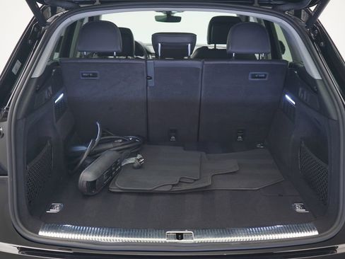 Used 2023 Audi Q5 e Premium Plus w/ Premium Plus Package image 12