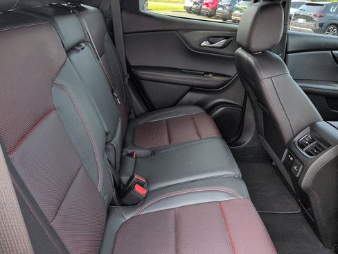 Used 2022 Chevrolet Blazer RS FWD image 8