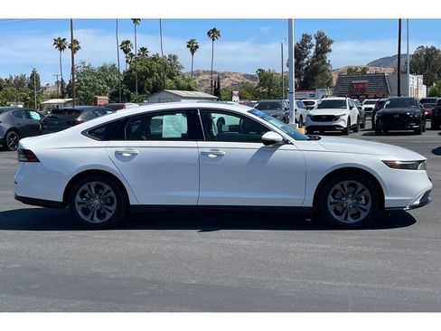 Certified 2025 Honda Accord EX-L image 7