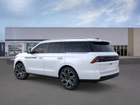 New 2026 Lincoln Navigator Black Label AWD/4WD image 4