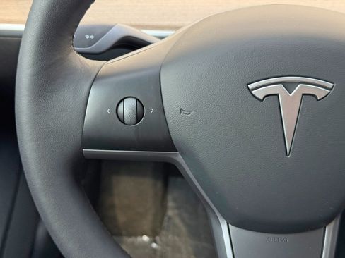 Used 2021 Tesla Model 3 Long Range AWD/4WD image 19