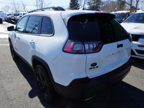 Used 2019 Jeep Cherokee Latitude Plus image 7