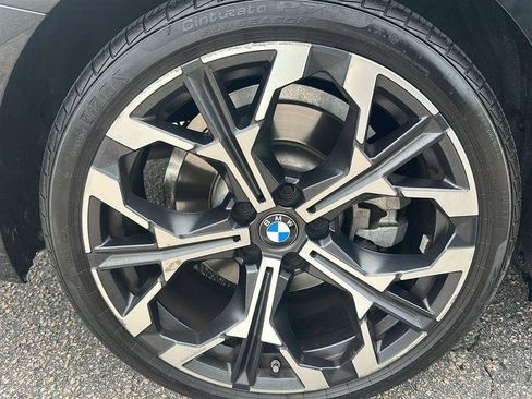 Used 2025 BMW 330i Sedan w/ Premium Package RWD image 9