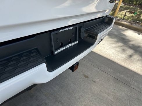 Used 2022 RAM 1500 Big Horn w/ Night Edition image 18