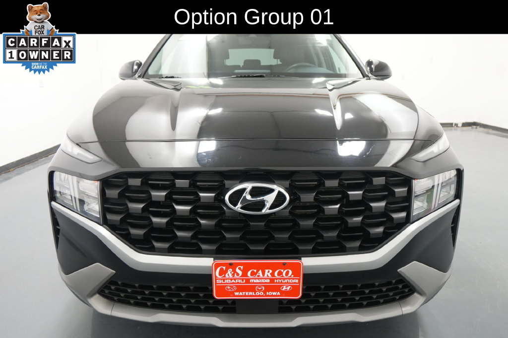Used 2023 Hyundai Santa Fe SE AWD/4WD image 2