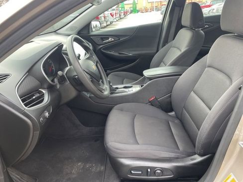 Used 2024 Chevrolet Malibu LT image 8