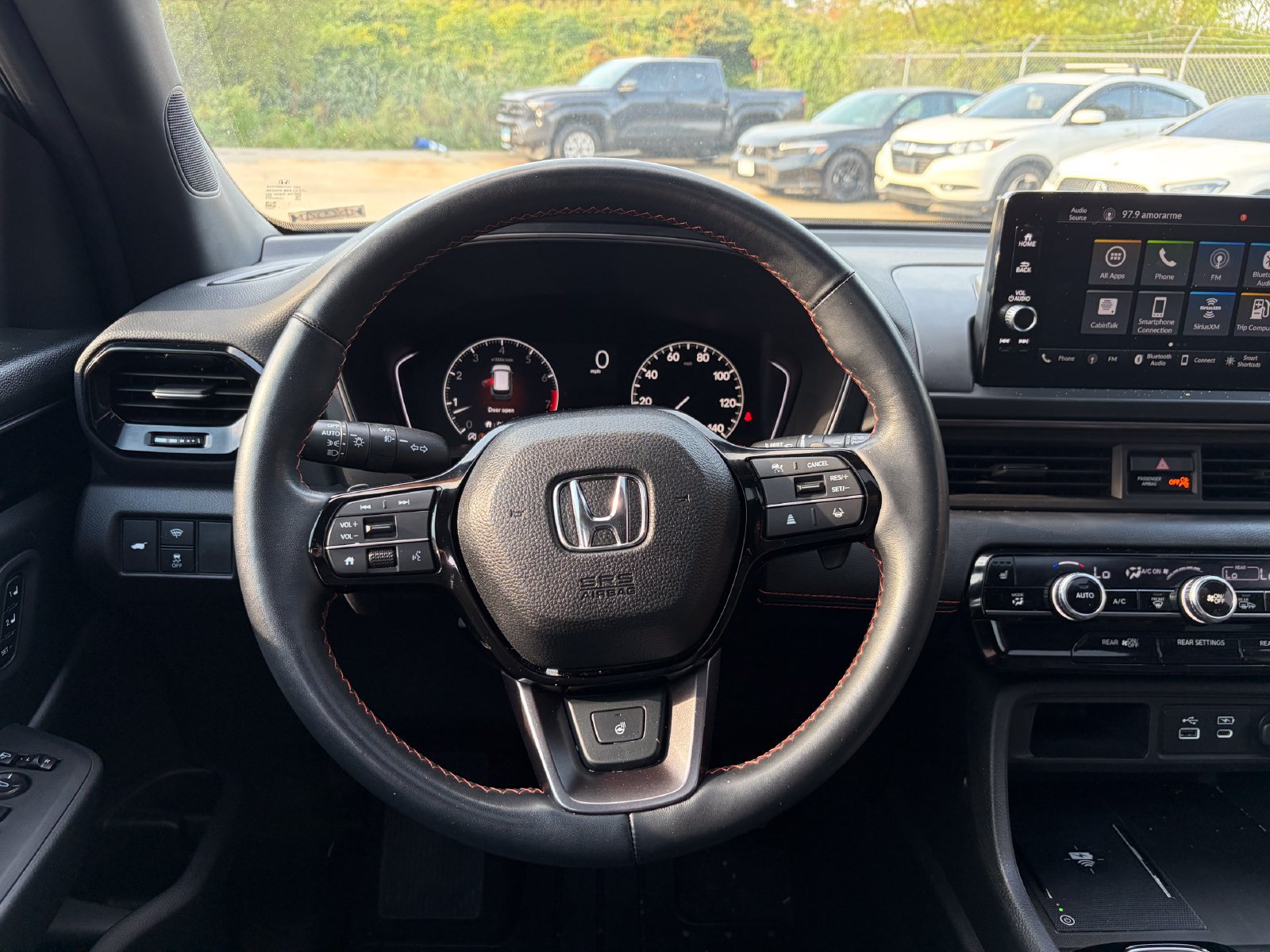 Used 2025 Honda Pilot TrailSport image 16
