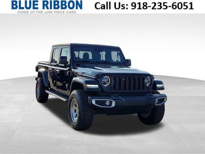 Used 2024 Jeep Gladiator Sport