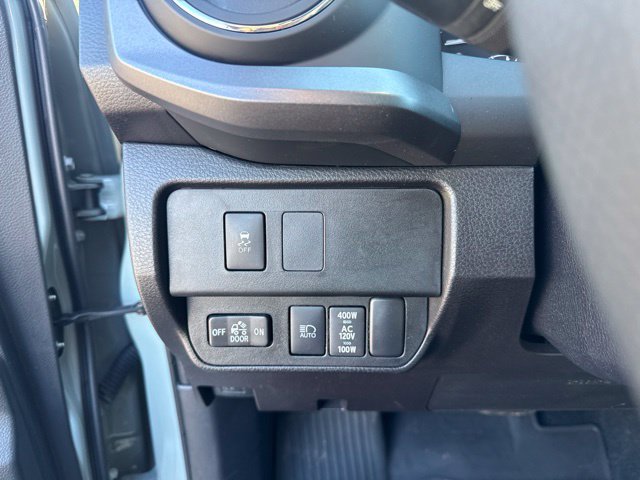 Used 2023 Toyota Tacoma TRD Off-Road AWD/4WD image 29
