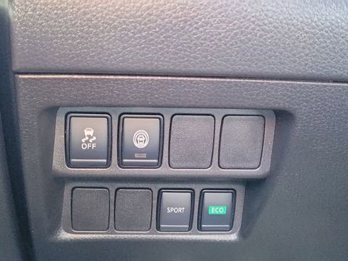 Used 2022 Nissan Rogue Sport S image 31