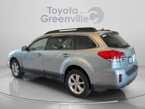 Used 2014 Subaru Outback 2.5i Limited w/ Moonroof Package AWD/4WD image 4