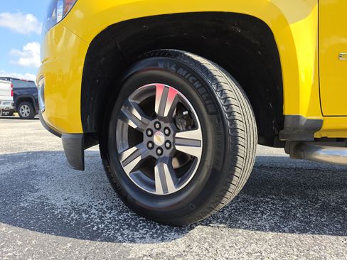 Used 2015 Chevrolet Colorado LT w/ Luxury Package RWD image 39