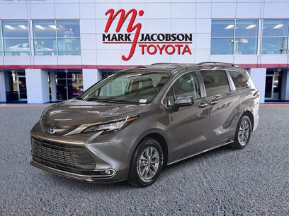 Used 2023 Toyota Sienna XLE