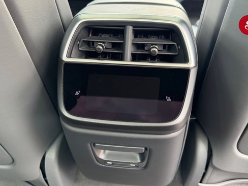 Used 2023 Lucid Air Touring image 18