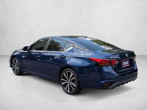 Used 2020 Nissan Altima 2.5 SR FWD image 8