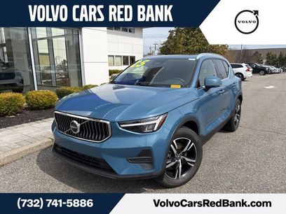 Used 2025 Volvo XC40 B5 Core