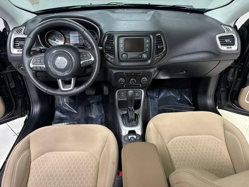 Used 2018 Jeep Compass Sport FWD image 13