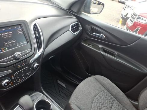 Used 2022 Chevrolet Equinox LT image 22