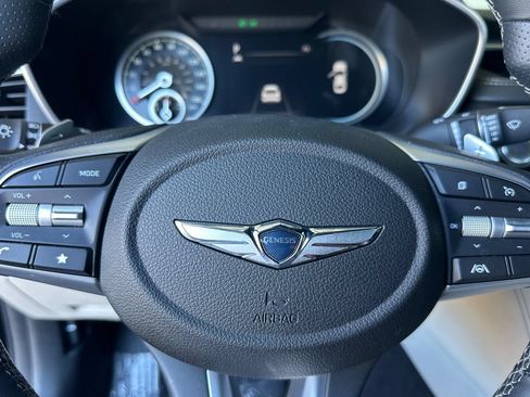Used 2023 Genesis G70 2.0T RWD image 24