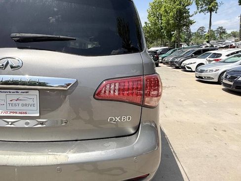 Used 2014 INFINITI QX80 4WD w/ Theater Package image 19