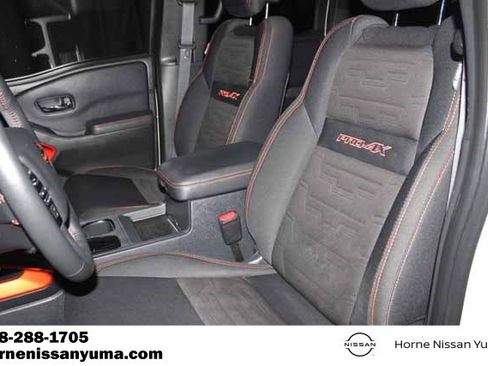 Used 2022 Nissan Frontier PRO-4X w/ Off-Road Protection Package image 4