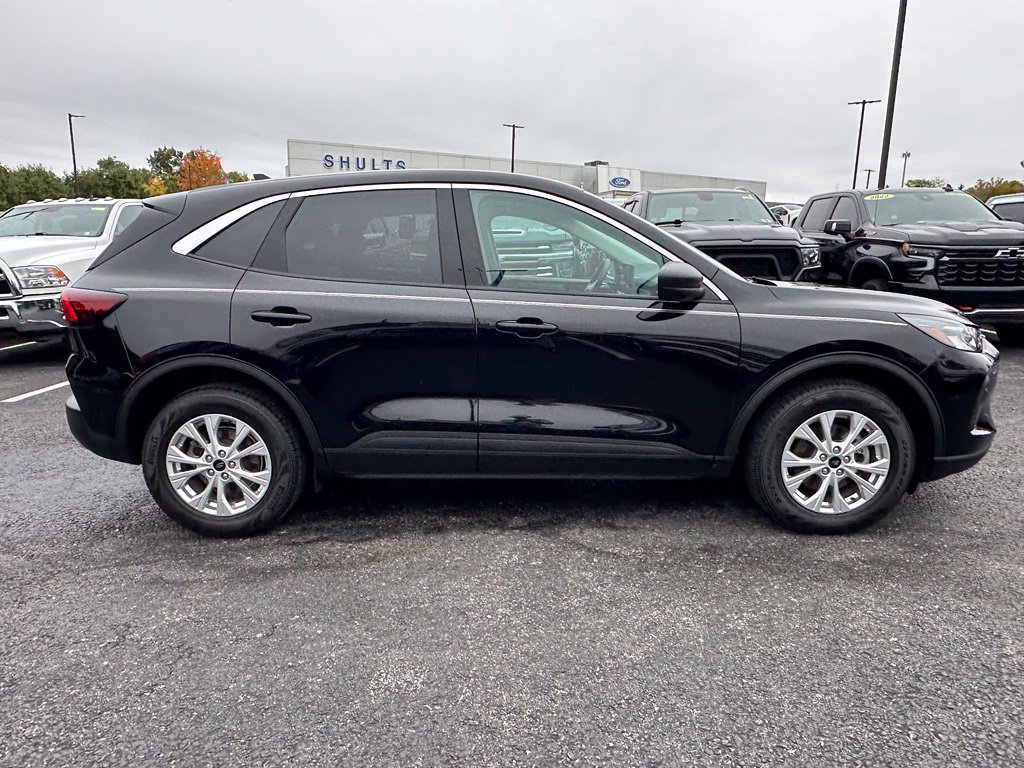 Certified 2023 Ford Escape Active w/ Tech Pack #1 AWD/4WD image 4