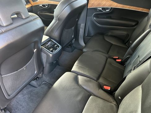 Certified 2025 Volvo XC90 B6 Plus image 13