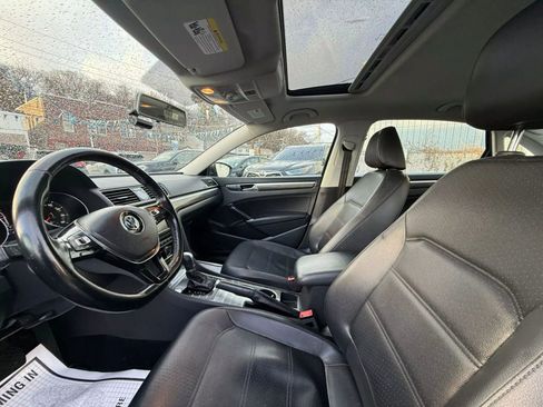 Used 2017 Volkswagen Passat 1.8T SE image 28