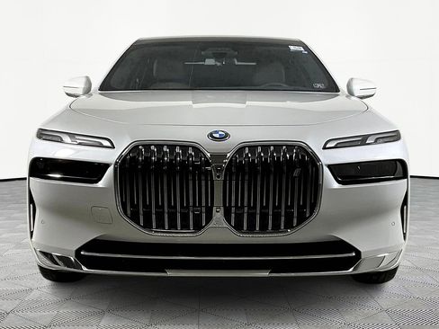 Certified 2024 BMW i7 eDrive50 image 2